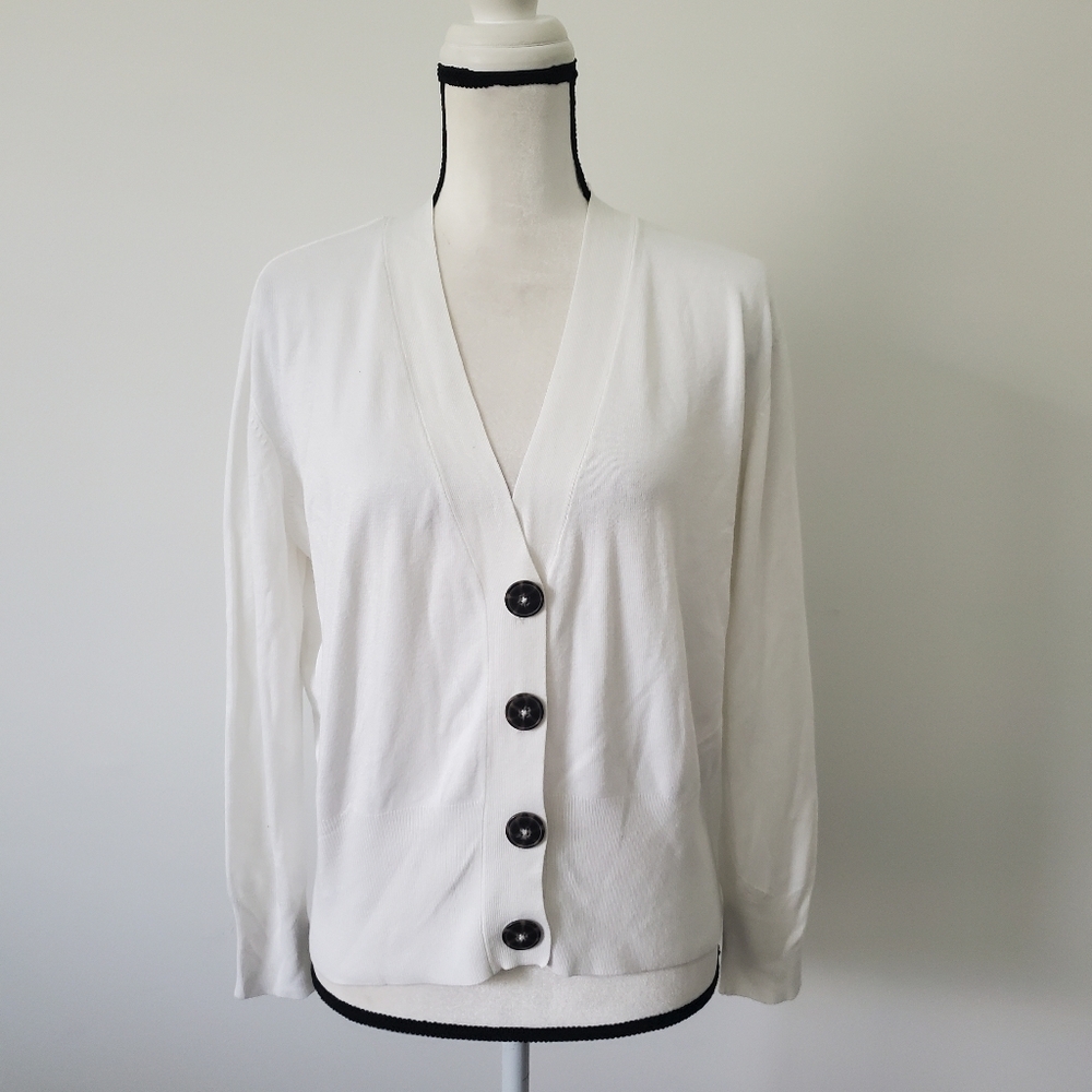 Zara Knit Cardigan Sweater Size Medium in white